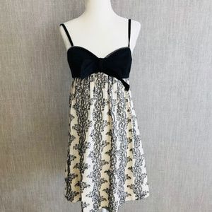 BCBGMAXAZRIA Bow Front Cocktail Strappy Dress ⭐️